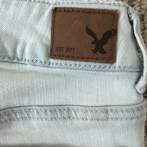 American Eagle Strech Jean Shorts - Picture 3 of 3